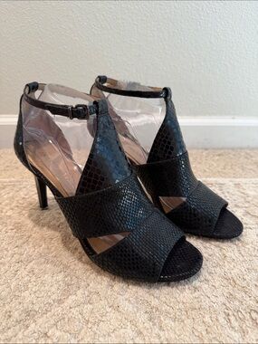 Antonio Melani Phaedra Black Snake Embossed Strappy Sandals Size 9M
